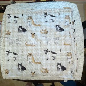 Kitty cat animal print Mainstays quilt, bedspread, white, full / queen